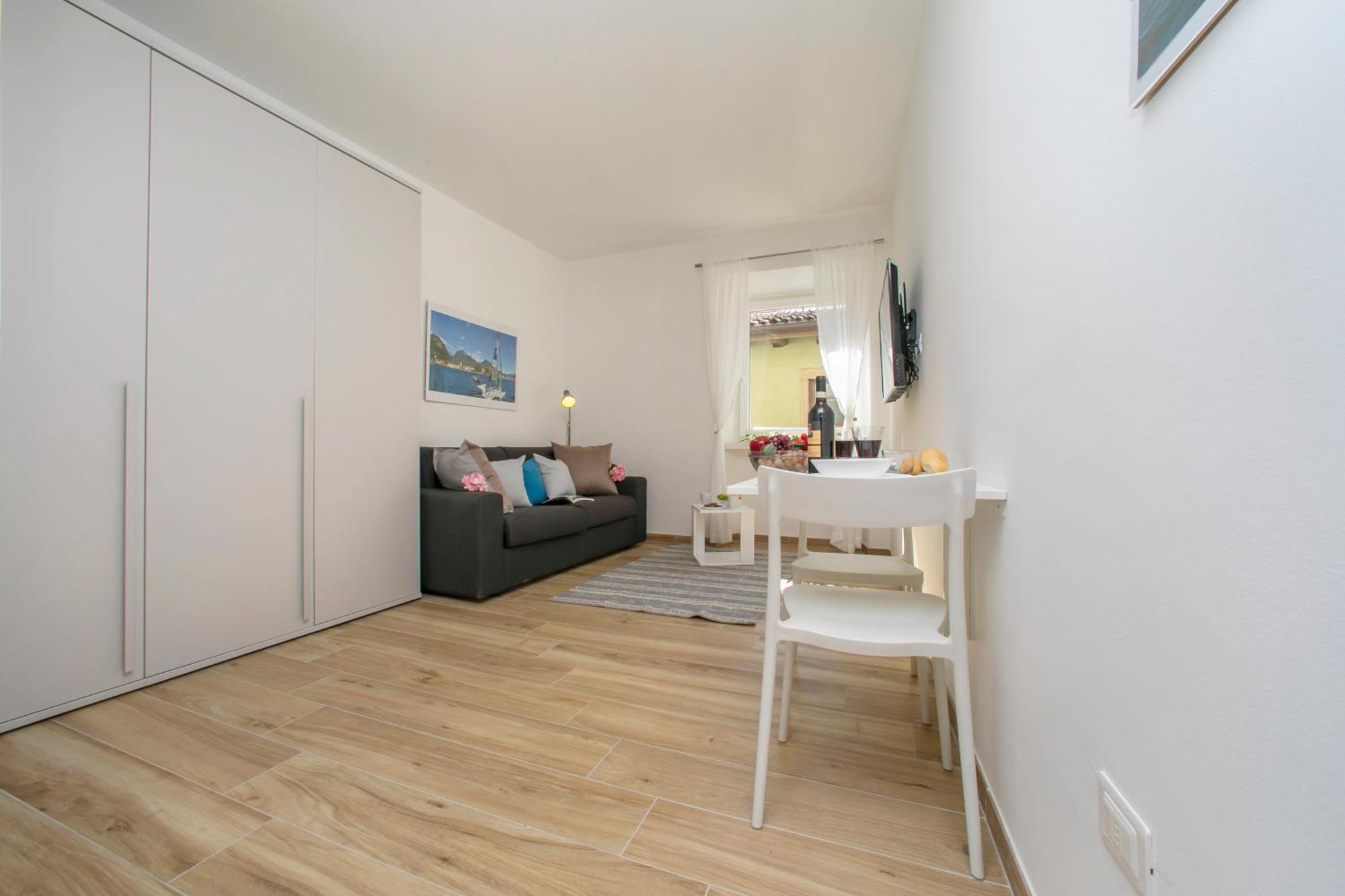 Nido Sui Tetti Di Riva Del Garda - Happy Rentals エクステリア 写真