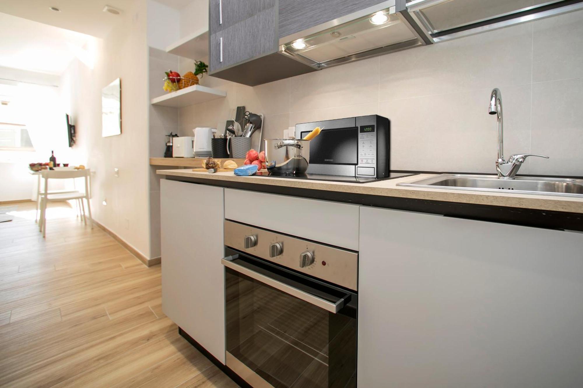 Nido Sui Tetti Di Riva Del Garda - Happy Rentals エクステリア 写真