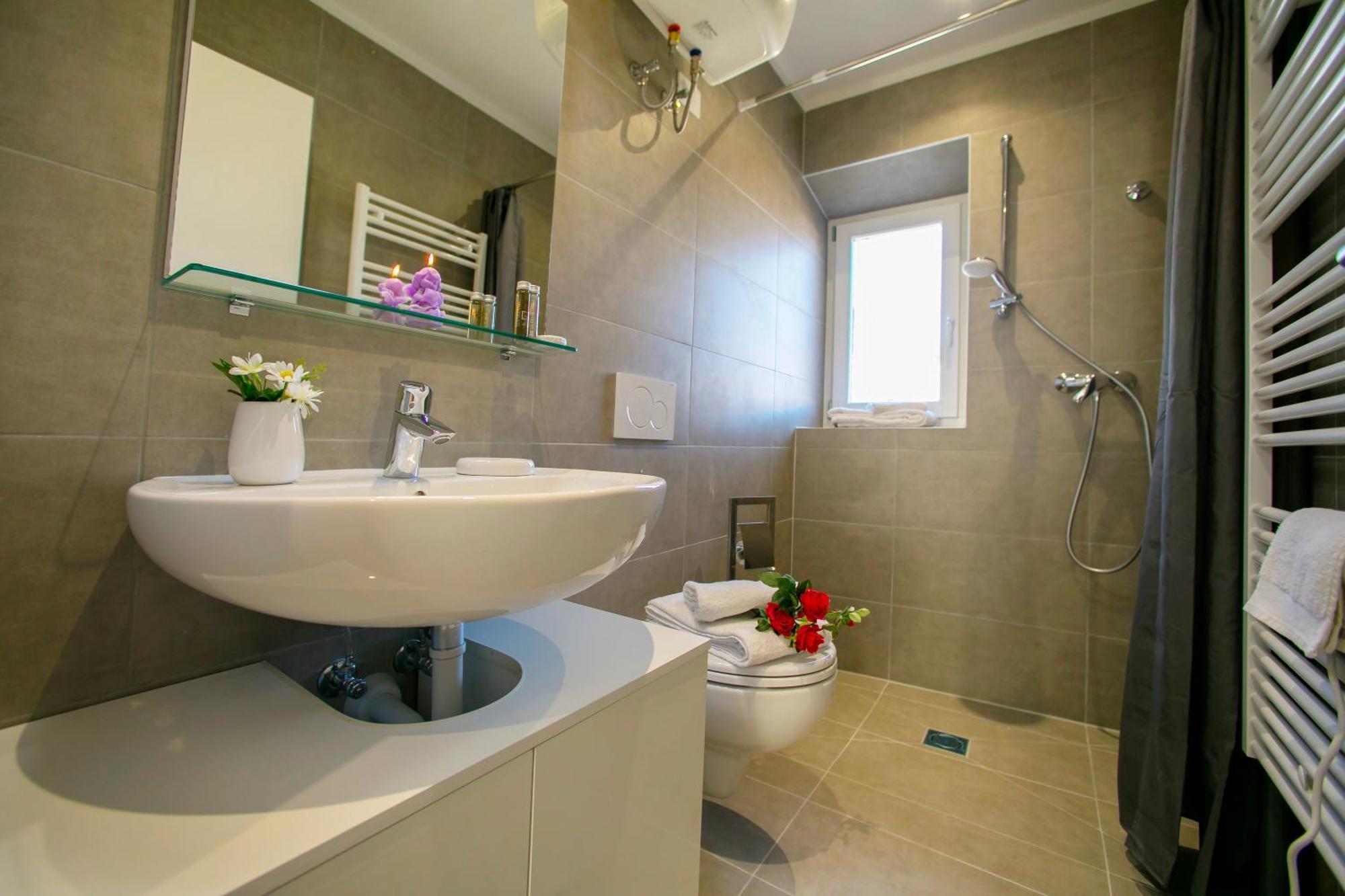 Nido Sui Tetti Di Riva Del Garda - Happy Rentals エクステリア 写真