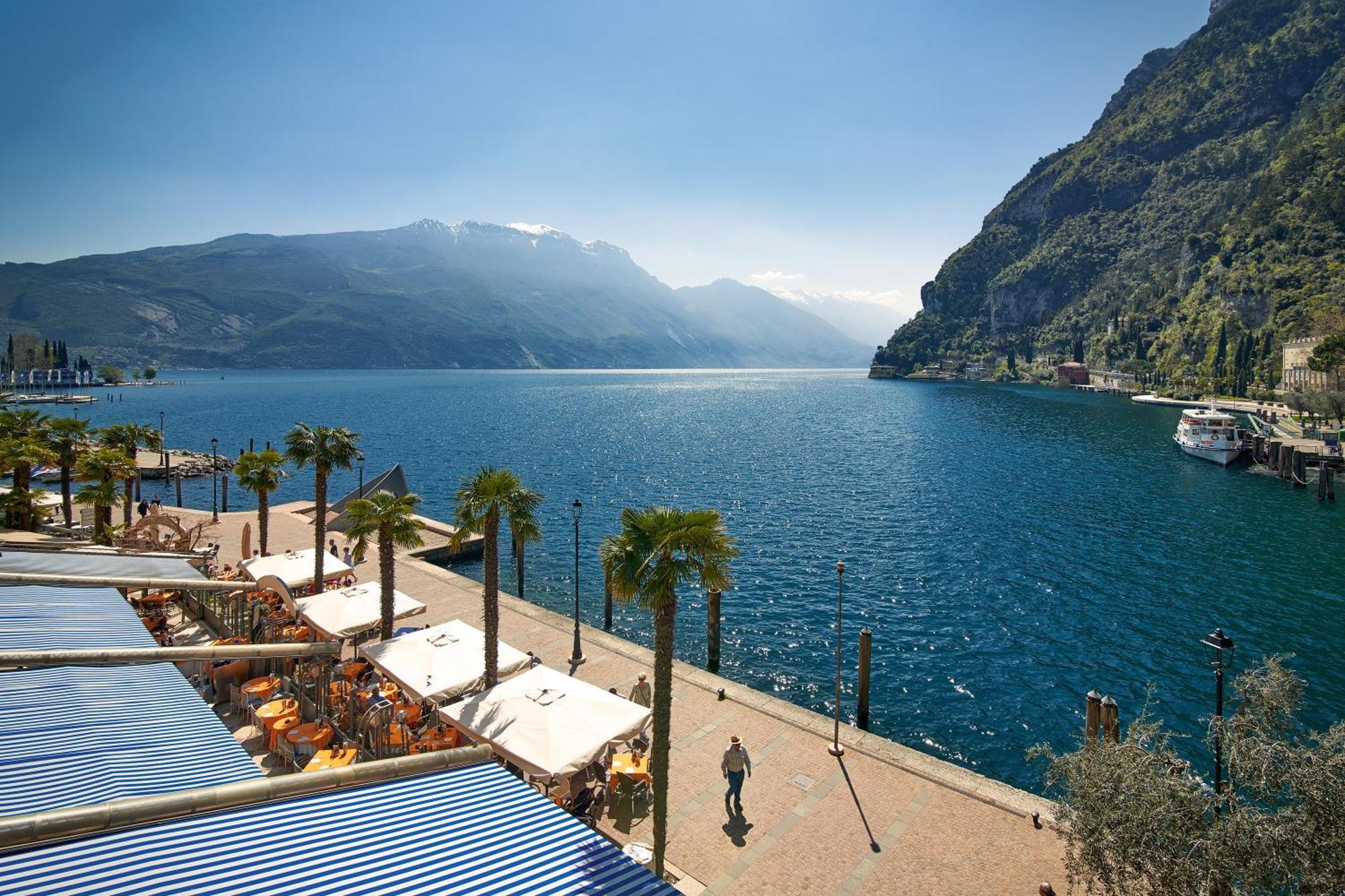Nido Sui Tetti Di Riva Del Garda - Happy Rentals エクステリア 写真
